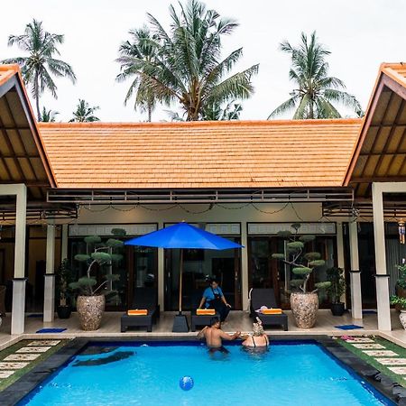 Mias Jungle House Hotel Lovina Екстериор снимка