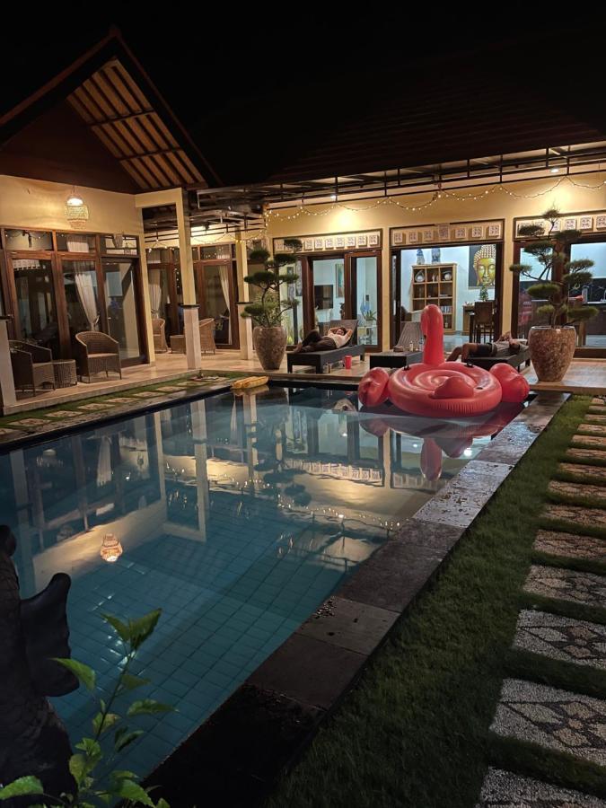Mias Jungle House Hotel Lovina Екстериор снимка
